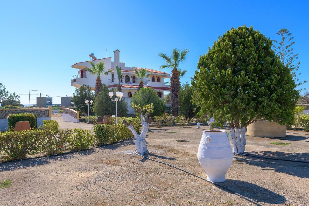 Villa Valasia Gennadi Luaran gambar