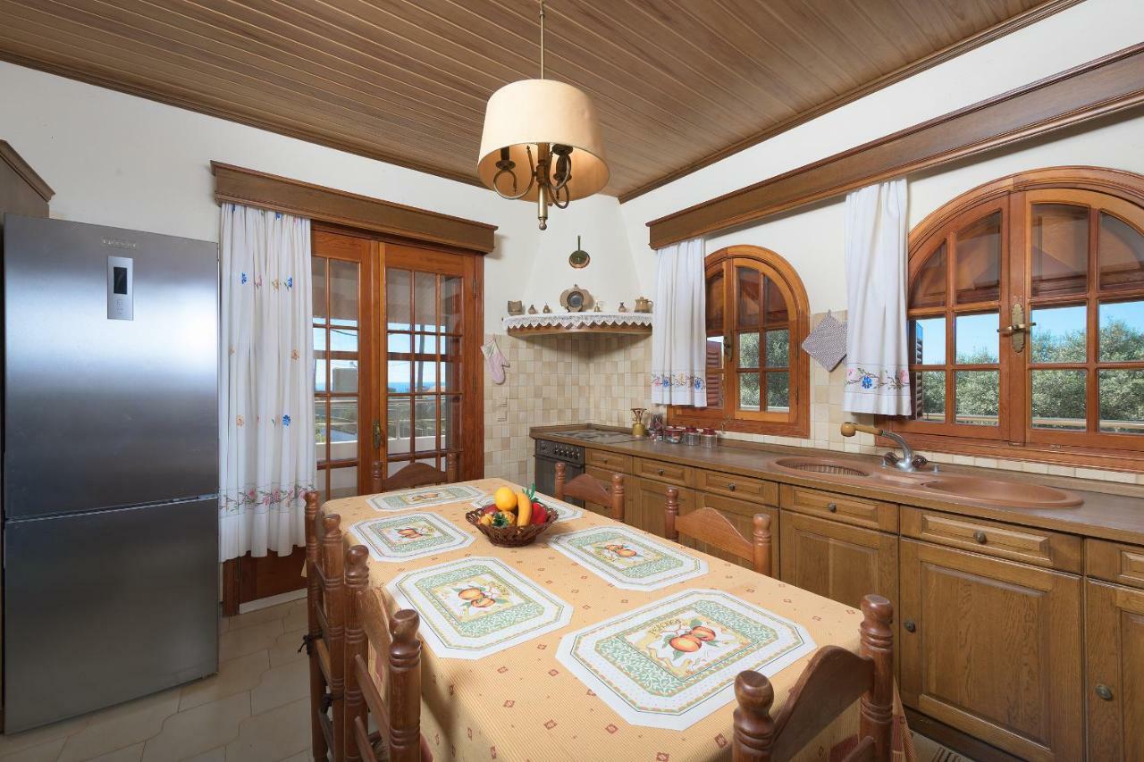 Villa Valasia Gennadi Luaran gambar