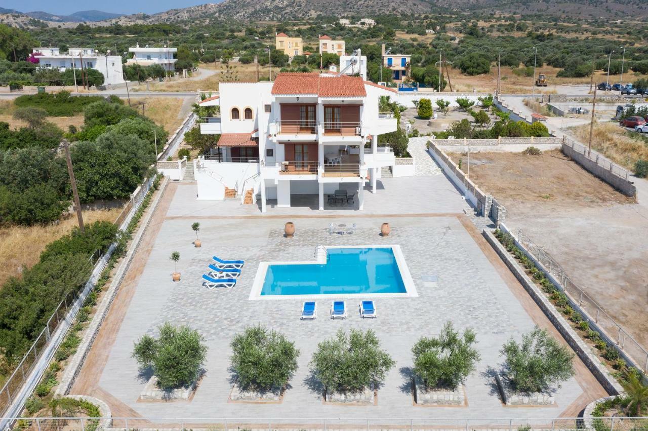 Villa Valasia Gennadi Luaran gambar